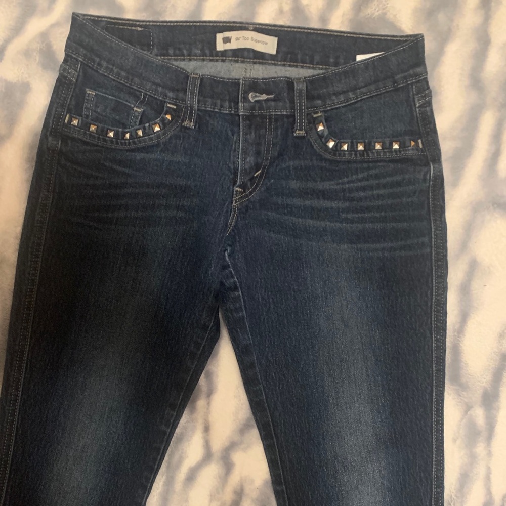 jeans with diamond designed pockets !